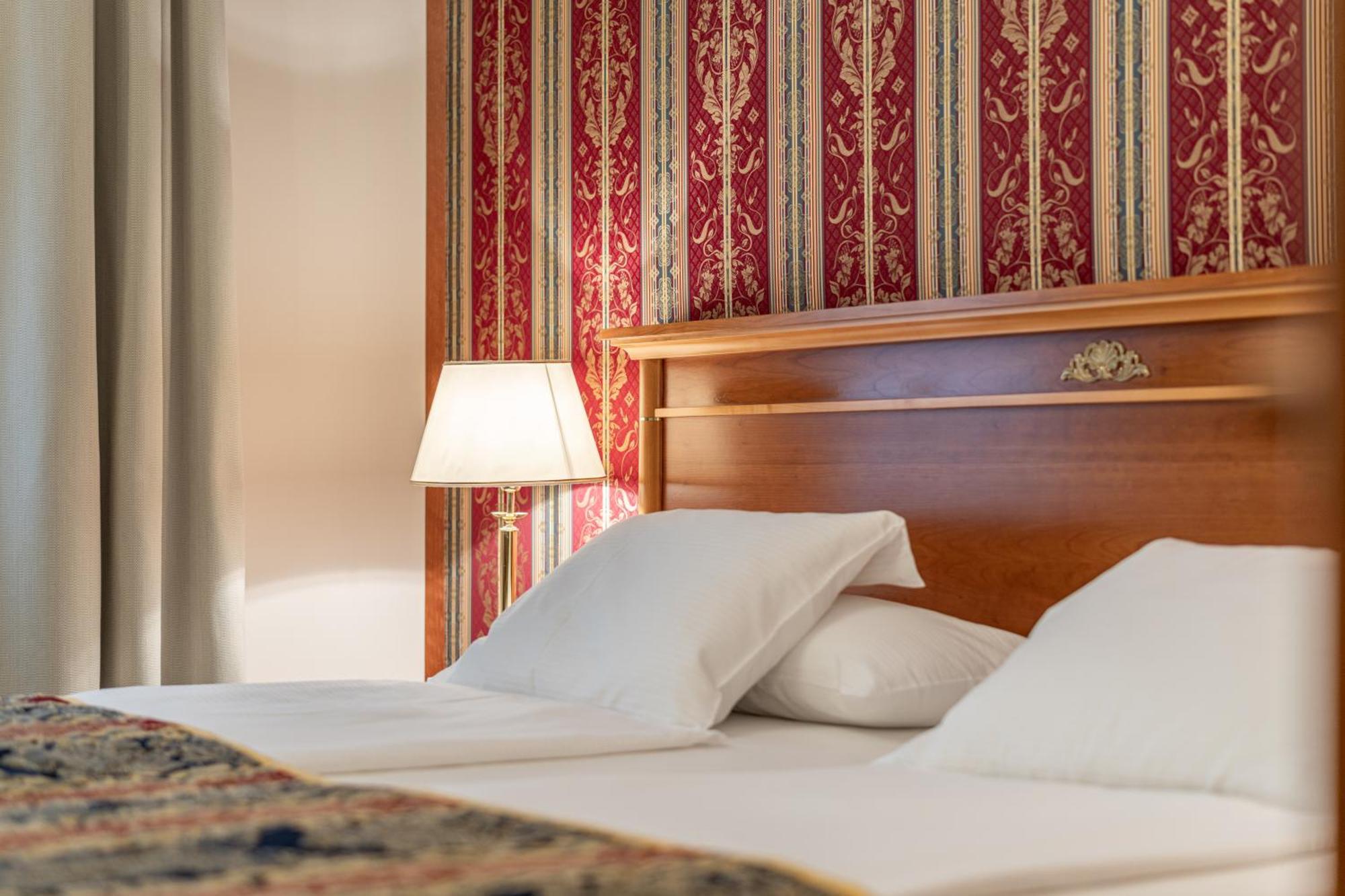 Hotel Neue Post Innsbruck Habitación foto