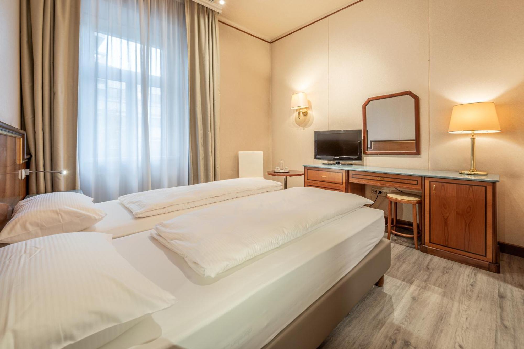Hotel Neue Post Innsbruck Habitación foto